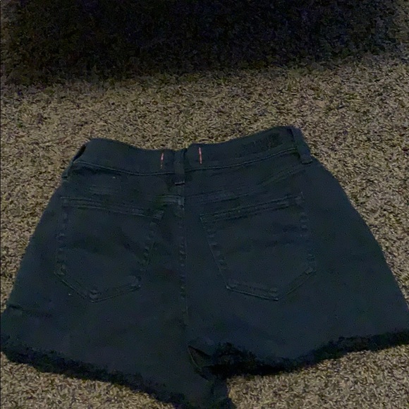 Victoria Secret Pink shorts - Picture 2 of 2